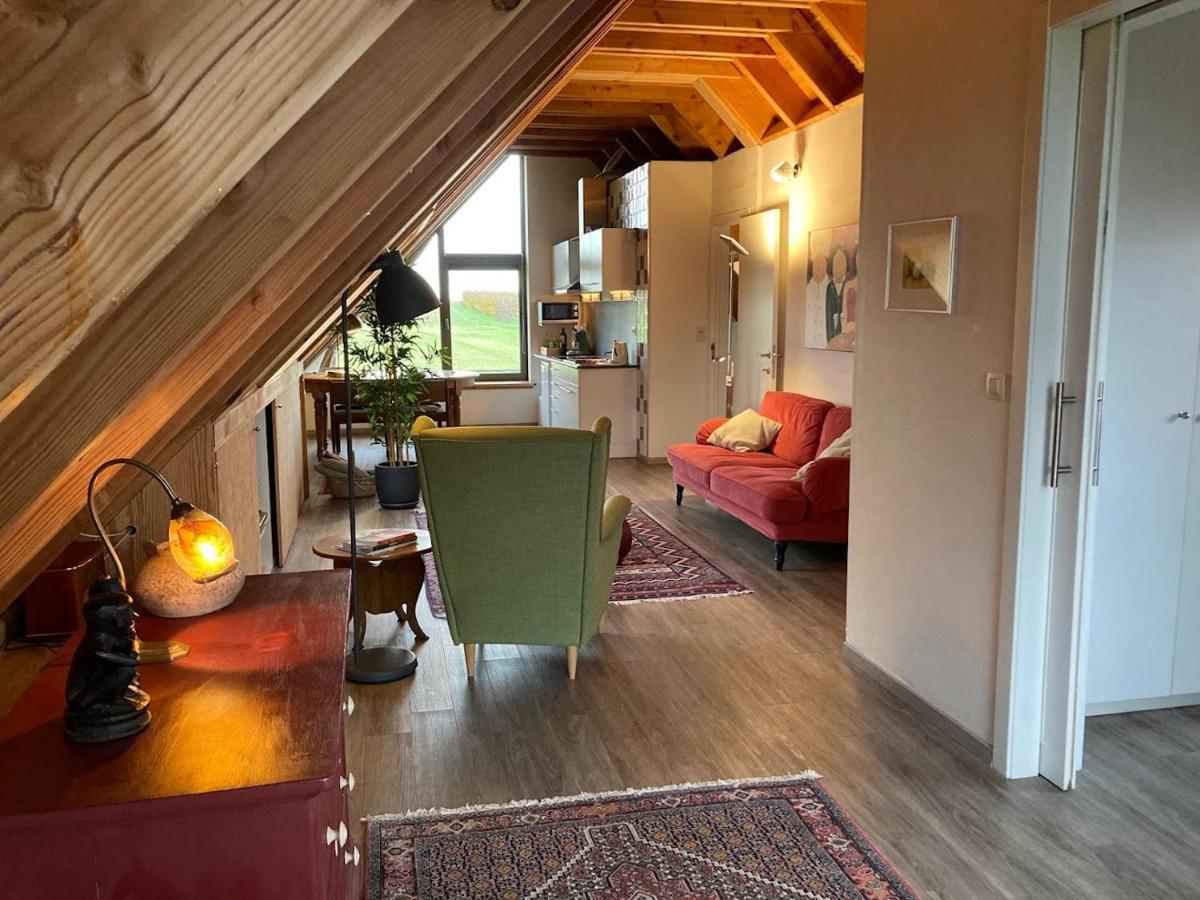Gastenverblijf Chambre Damis - Geniet Van Haspengouw, Buiten En Binnen! Heers Exterior photo